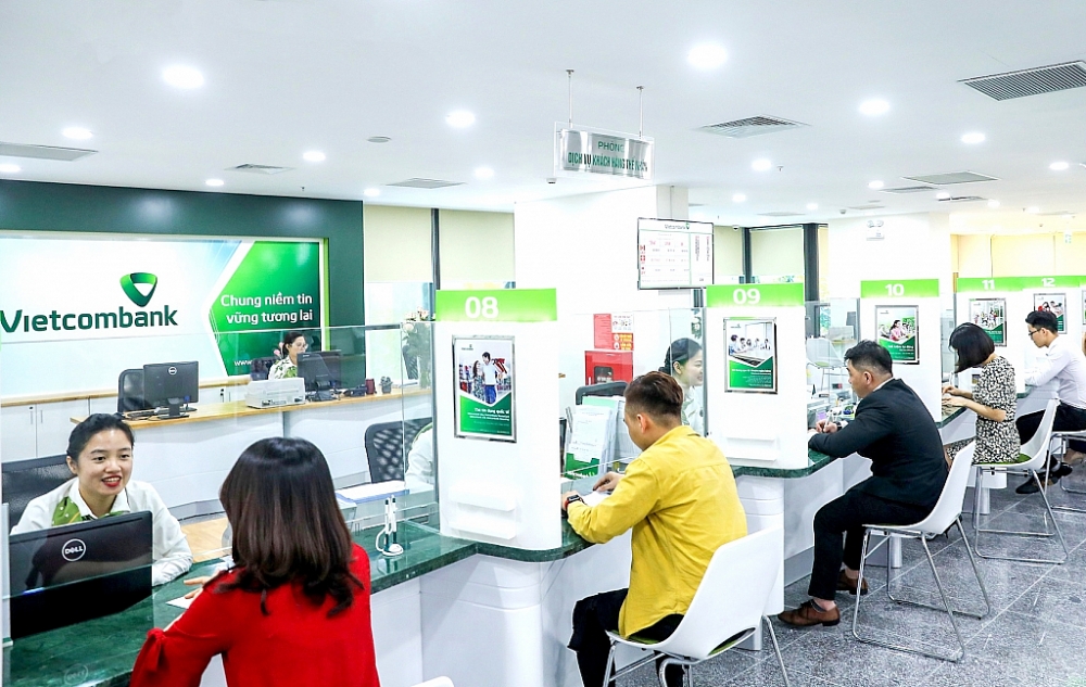 Vietcombank cũng ra thông báo giảm lãi suất cho vay kinh doanh chỉ từ 5,9%/năm để hỗ trợ cho khách hàng doanh nghiệp nhỏ.