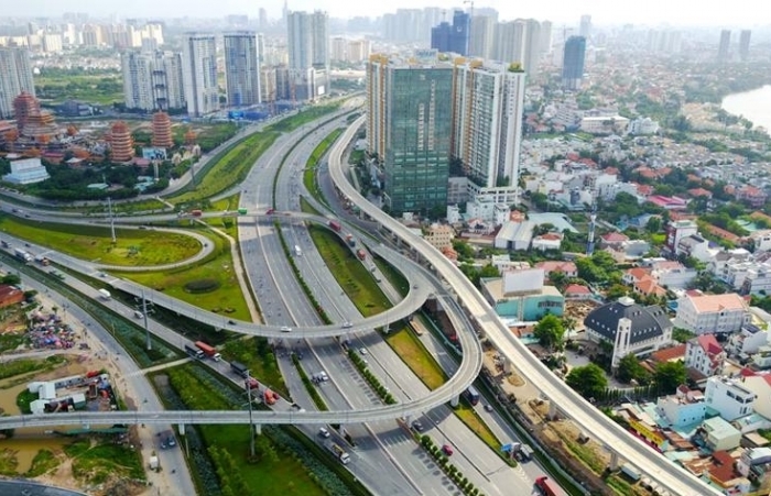 Tổ chức khai thác có hiệu quả nguồn lực tài chính từ vốn đầu tư công và tài sản công