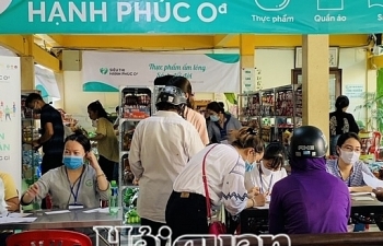 “Siêu thị hạnh phúc 0 đồng” đến với người nghèo Sài Gòn