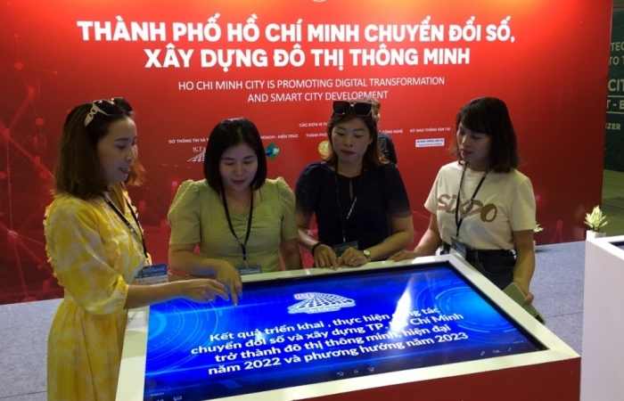 Thúc đẩy hợp tác công - tư trong triển khai các dự án thành phố thông minh