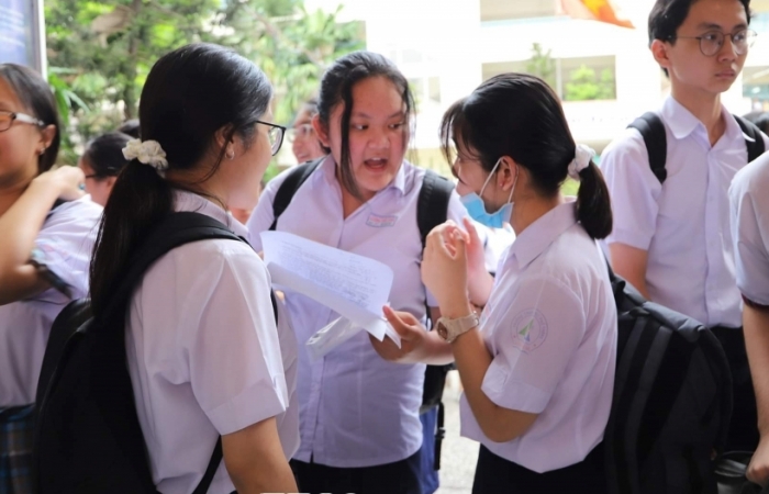 Trường chuyên Lê Hồng Phong dẫn đầu điểm chuẩn vào lớp 10 chuyên