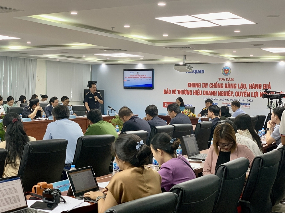 Khai mạc Tọa đàm “Chung tay chống hàng lậu, hàng giả, bảo vệ thương hiệu doanh nghiệp, quyền lợi người tiêu dùng”