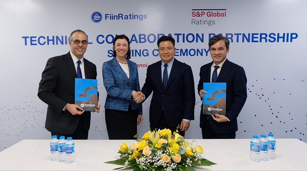 FiinRatings chính thức thiết lập quan hệ đối tác với S&P Global Ratings