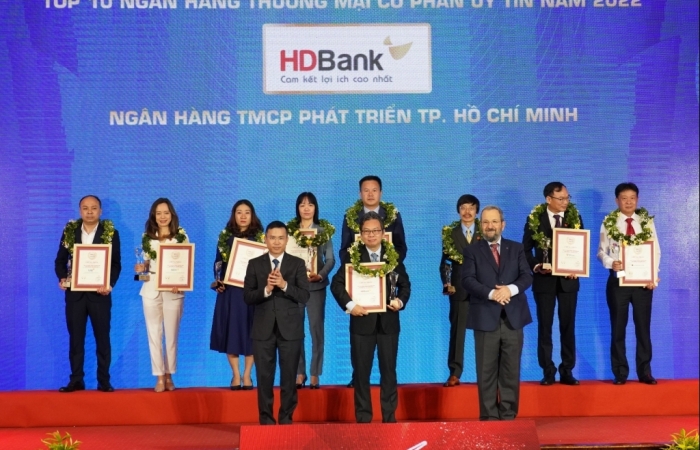 HDBank liên tiếp vào Top đầu ngân hàng thương mại cổ phần uy tín