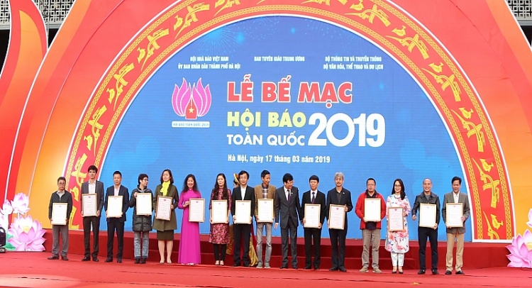 hoi bao toan quoc 2019 bao hai quan dat giai giao dien bao dien tu dep