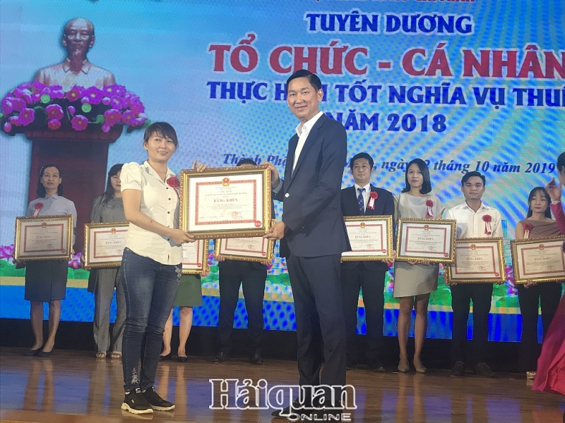 hon 1000 doanh nghiep tphcm duoc tuyen duong vi nop thue tot