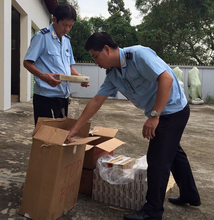 hai quan long an bat giu 4 vu van chuyen thuoc la lau trong dot cao diem chong buon lau