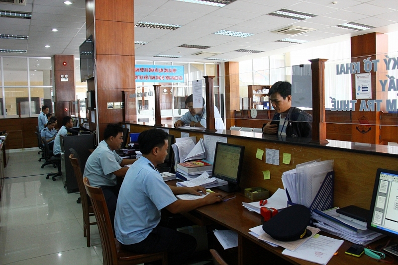 hai quan ba ria vung tau thu tren 11 ty dong tu kiem tra sau thong quan