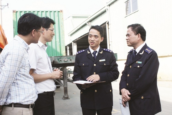 cai cach hien dai hoa hai quan duoi goc nhin nguoi trong cuoc