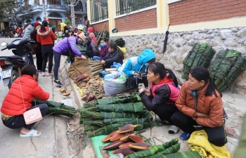 Rộn ràng phiên chợ Bình Liêu ngày cuối năm