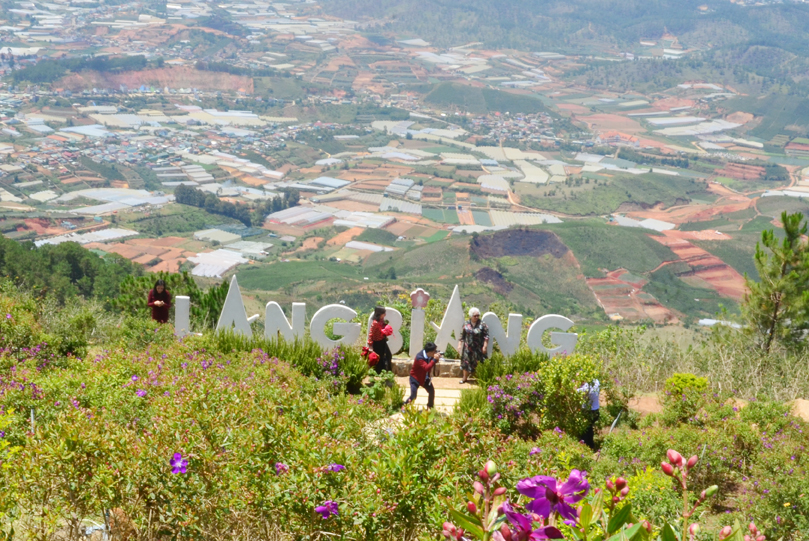 langbiang noc nha cua da lat