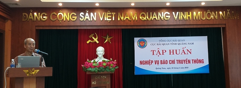 hai quan quang nam tap huan nang cao ky nang nghiep vu bao chi truyen thong cho cong chuc