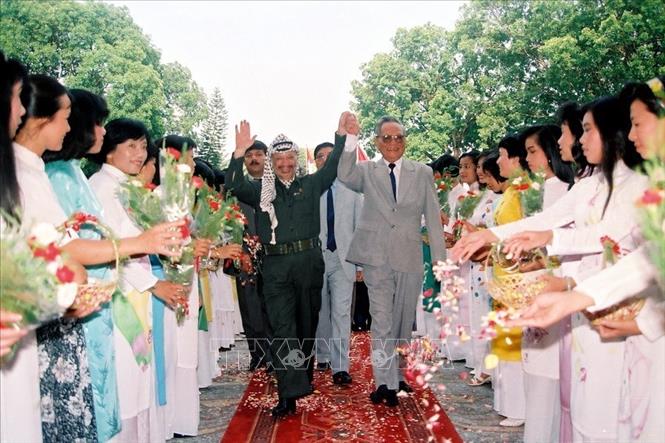 nguyen chu tich nuoc le duc anh mot vi lanh dao co tam nhin xa trong rong