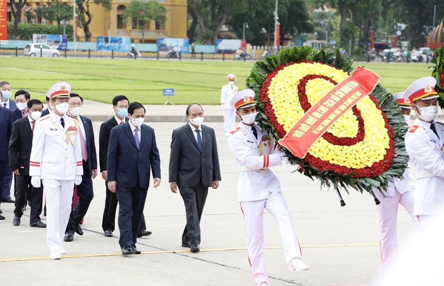 Lãnh đạo Đảng, Nhà nước vào Lăng viếng Chủ tịch Hồ Chí Minh