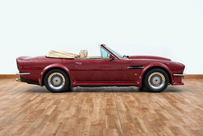 xe co aston martin v8 volante 1988 cua david beckham duoc rao ban