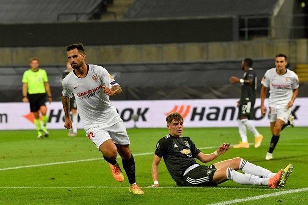 Nguoc dong ha M.U, Sevilla thang tien chung ket Europa League hinh anh 2