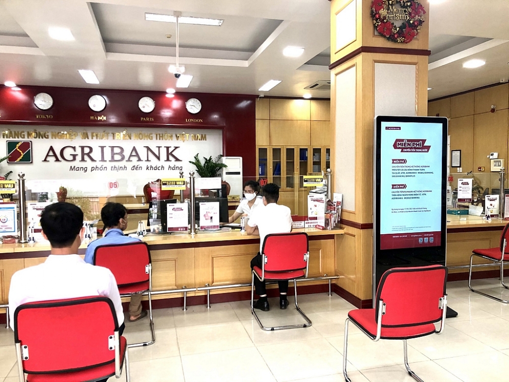 Agribank đã giải ngân hơn 116 ngàn tỷ đồng và 122 triệu USD  cho vay ưu đãi hỗ trợ người dân, doanh nghiệp