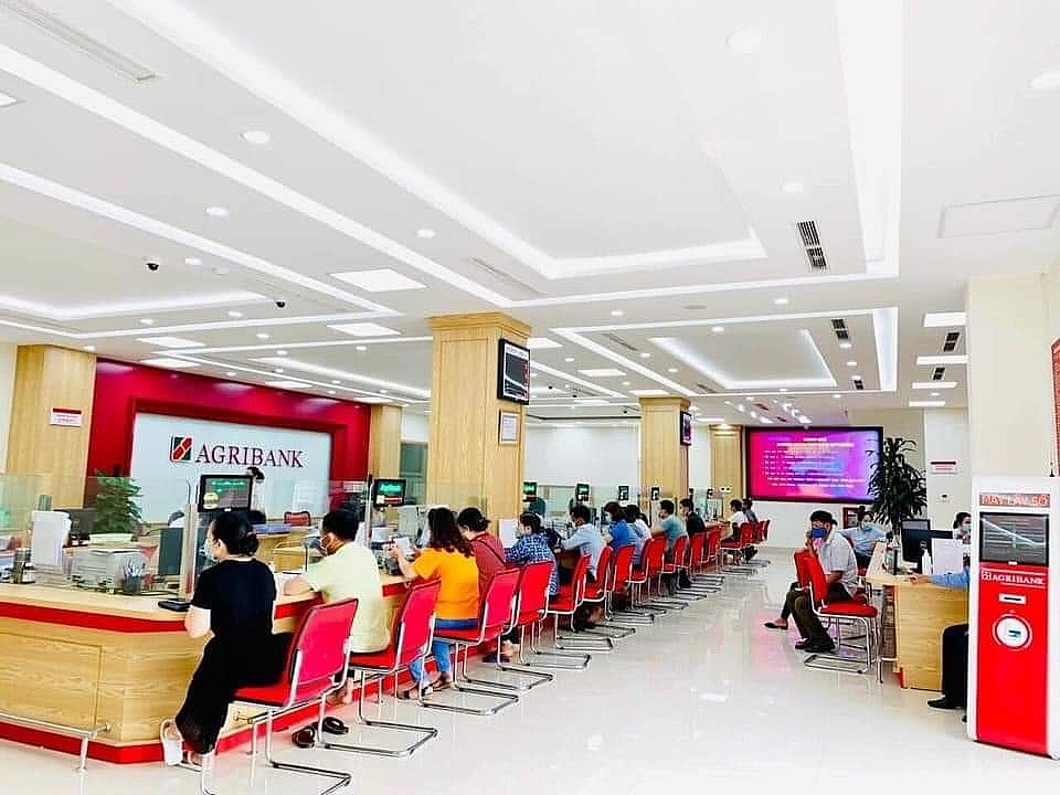 Agribank giảm thêm lãi suất cho vay hỗ trợ khách hàng tại 19 tỉnh thành phía Nam