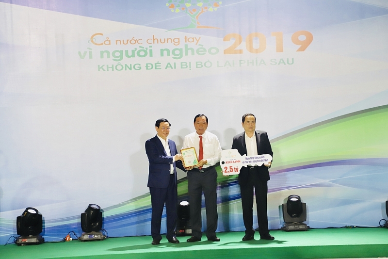 agribank chung tay vi nguoi ngheo nam 2019