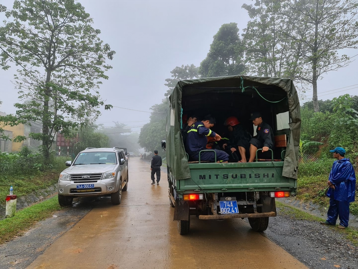 Hiện trường tang thương ở Đoàn 337, khẩn trương tìm 3 người mất tích còn lại