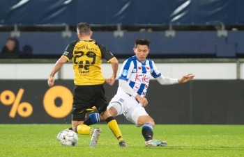 Đoàn Văn Hậu chính thức ra sân ở đội 1 của SC Heerenveen