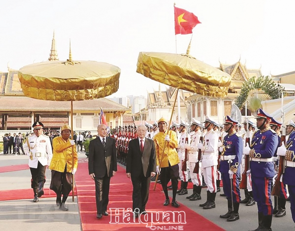 doi ngoai nam 2019 nang cao vi the viet nam