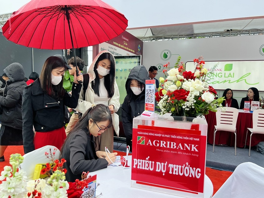 Agribank và Đại học Quốc gia Hà Nội ký kết thỏa thuận hợp tác toàn diện