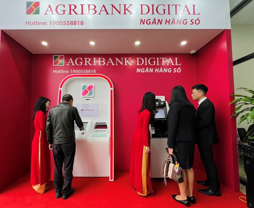 Agribank và Đại học Quốc gia Hà Nội ký kết thỏa thuận hợp tác toàn diện