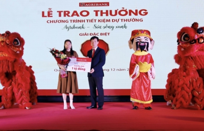 Agribank trao thưởng chương trình Tiết kiệm dự thưởng “Agribank - Sức sống xanh”