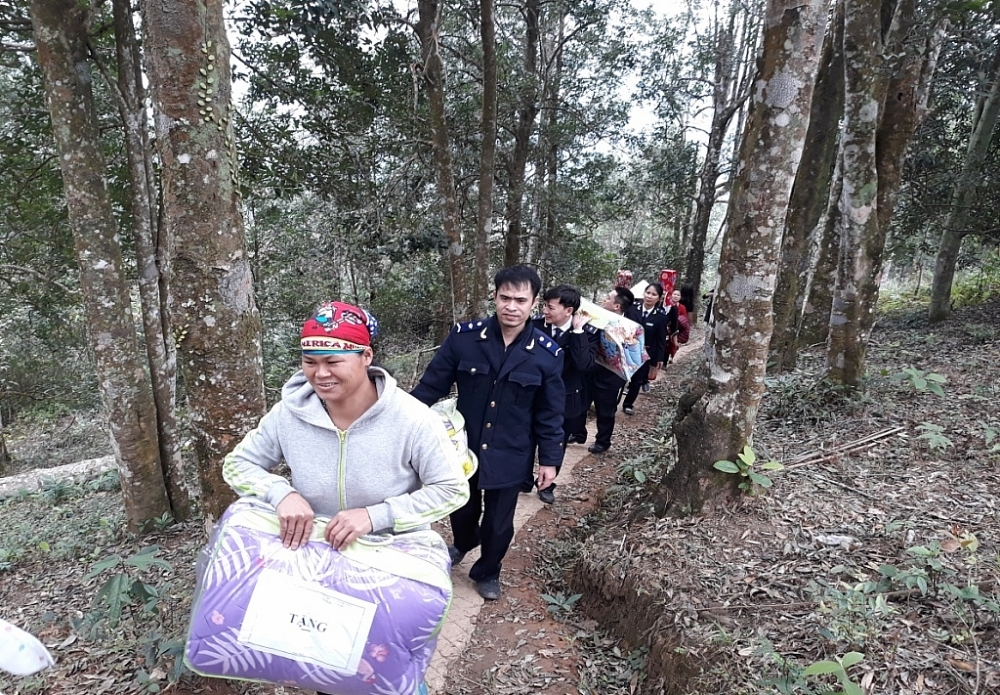 Hải quan đạt 2 giải Khuyến khích cuộc thi ảnh “Nét đẹp Công đoàn và người lao động