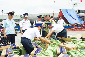 Trang bị khí tài quan sát để chống buôn lậu trên biển