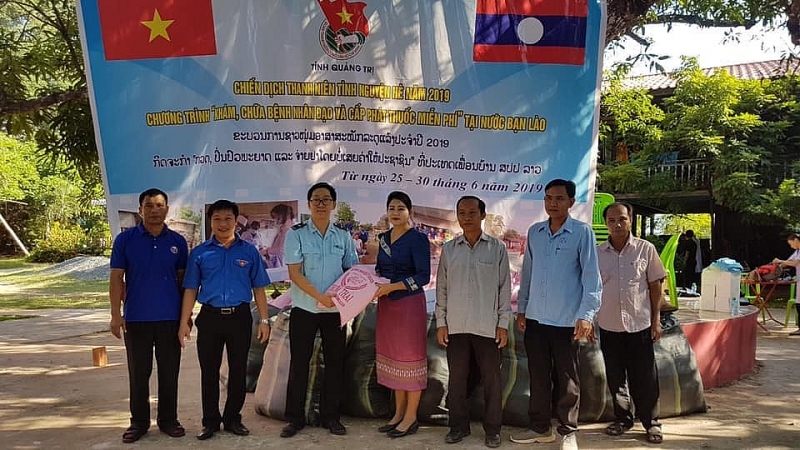 thanh nien hai quan quang tri tham gia chuong trinh tinh nguyen tai lao