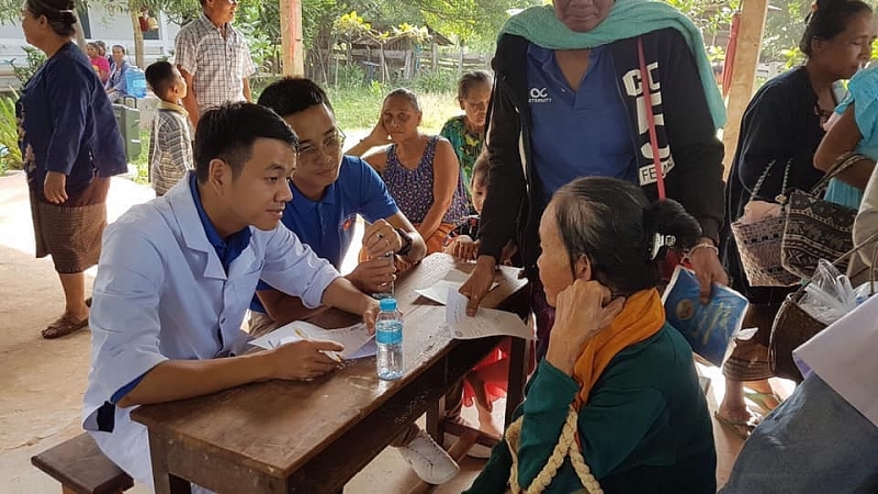 thanh nien hai quan quang tri tham gia chuong trinh tinh nguyen tai lao