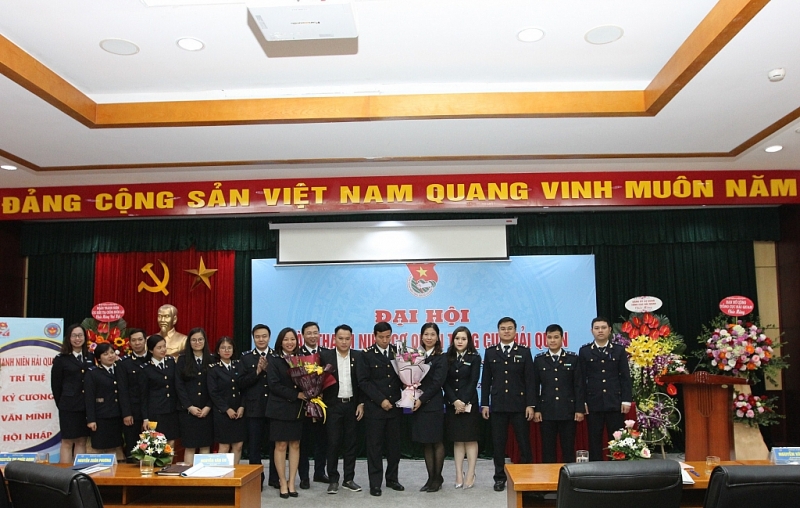 thanh nien hai quan la luc luong nong cot di dau trong thuc hien nhiem vu