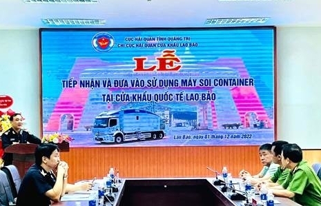 Hải quan Quảng Trị tiếp nhận và đưa vào sử dụng máy soi container tại cửa khẩu Lao Bảo