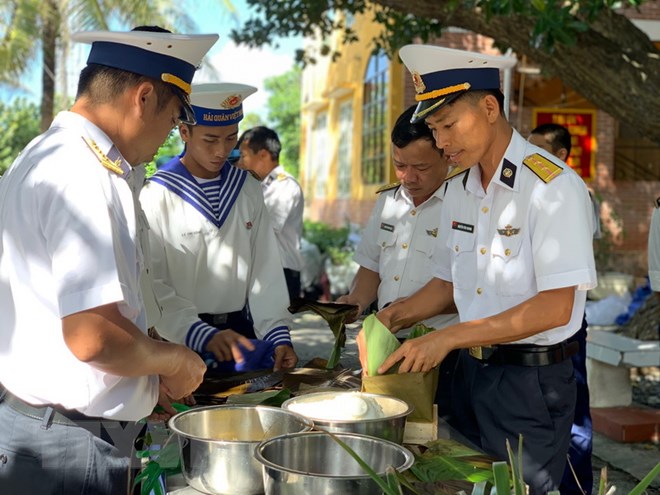 sac xuan da ngap tran tren khap cac diem dao o truong sa