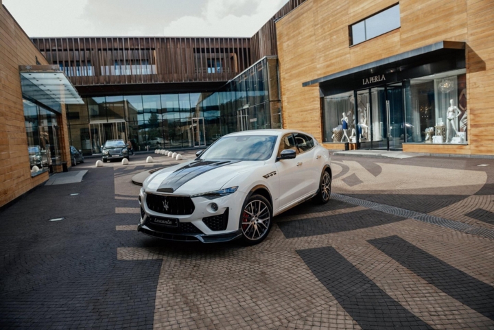 maserati levante tro nen ngau hon khi qua tay hang do larte designs