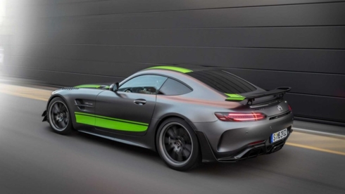 mercedes amg gt r pro cung amg gt 2020 da bat dau lan banh khoi nha may