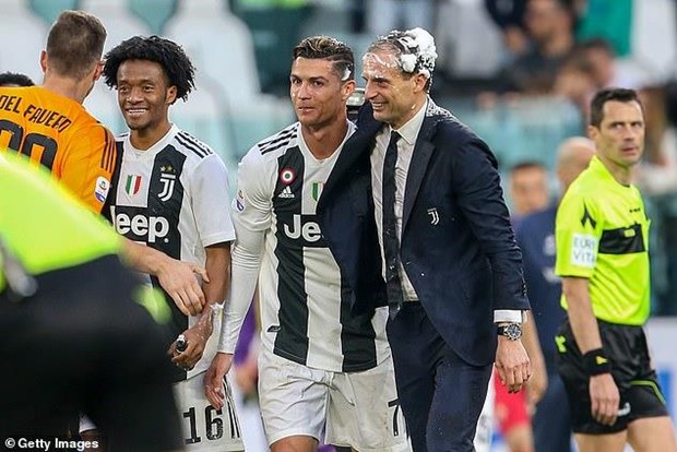 juventus va ronaldo thiet lap ky luc trong ngay vo dich serie a bong da vietnam vietnamplus