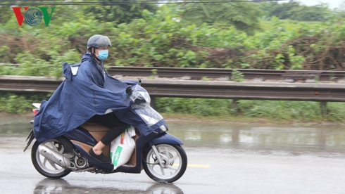 anh nguoi dan doi mua tro lai ha noi sau ky nghi le 304