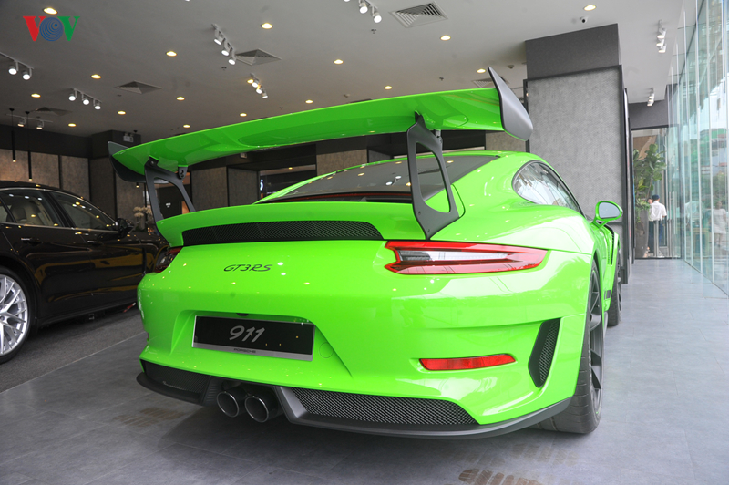 kham pha porsche 911 gt3 rs mau xanh lizard green doc nhat viet nam