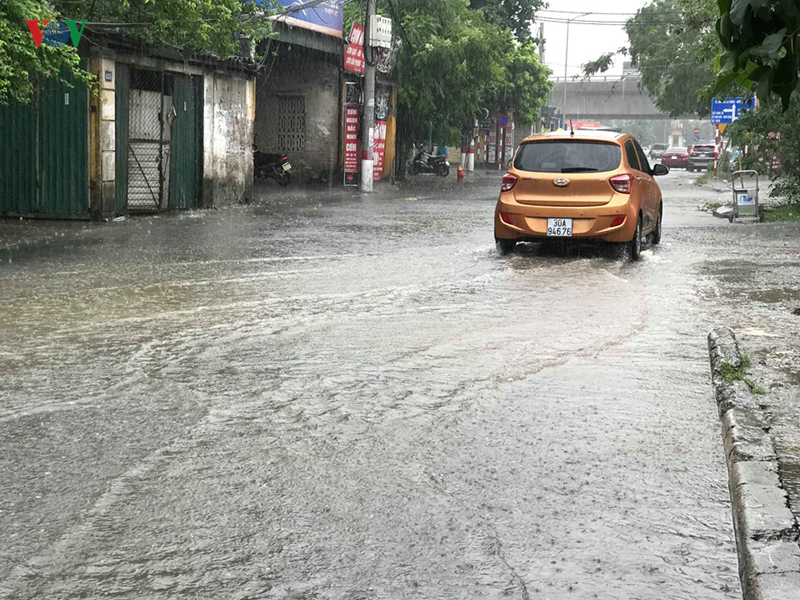 nhieu tuyen pho o ha noi menh mong nuoc