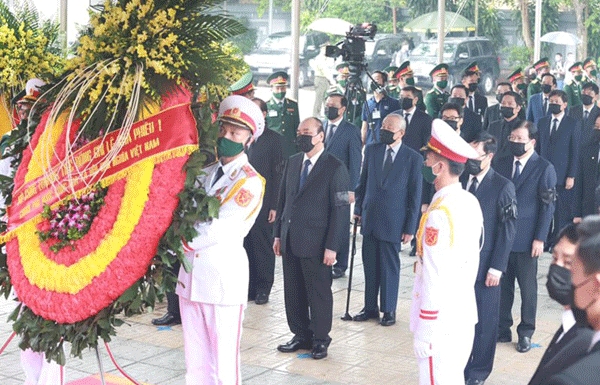 660 đoàn trong nước và quốc tế đến viếng nguyên Tổng Bí thư Lê Khả Phiêu