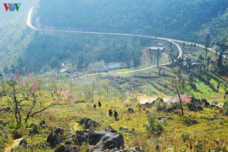 nin tho tren nhung con deo ha giang dep khong kem ma pi leng