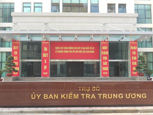 bau bo sung 4 uy vien uy ban kiem tra trung uong khoa xii