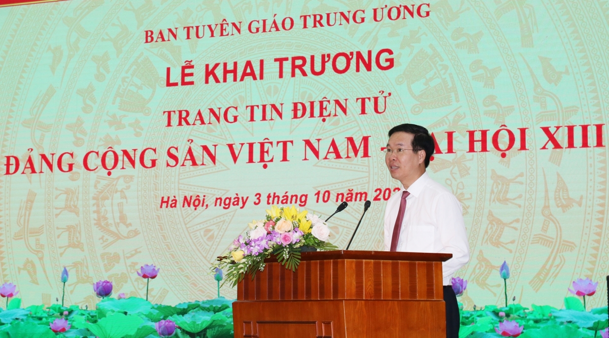 Ông Võ Văn Thưởng đề nghị các cơ quan báo chí nêu cao vai trò trách nhiệm, quan tâm, cụ thể hóa thành các nhiệm vụ, tổ chức thực hiện thật tốt, đạt hiệu quả cao trong tuyên truyền về Đại hội các cấp và Đại hội XIII của Đảng. (Ảnh: tuyengiao.vn)