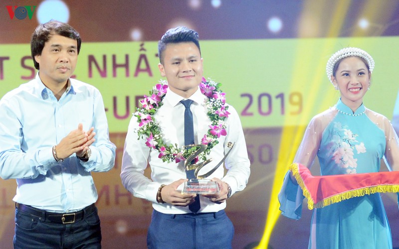 aff awards 2019 kho can hlv park hang seo va quang hai