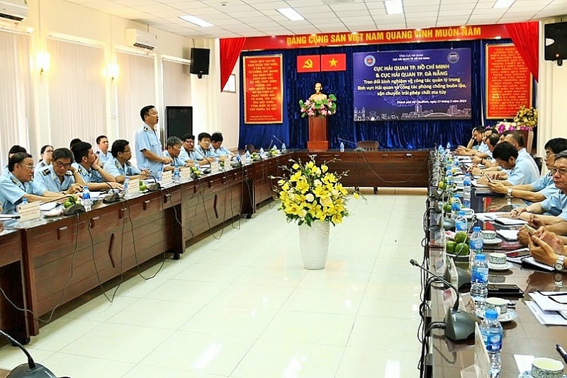 hai quan da nang tp ho chi minh trao doi kinh nghiem chong buon lau