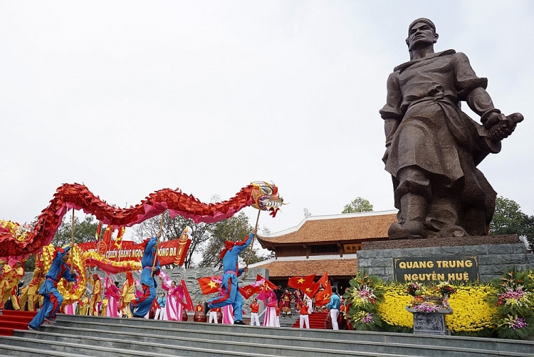 ha noi nhieu diem moi trong cong tac to chuc le hoi xuan 2019