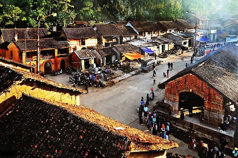 ha giang phong toa thi tran dong van